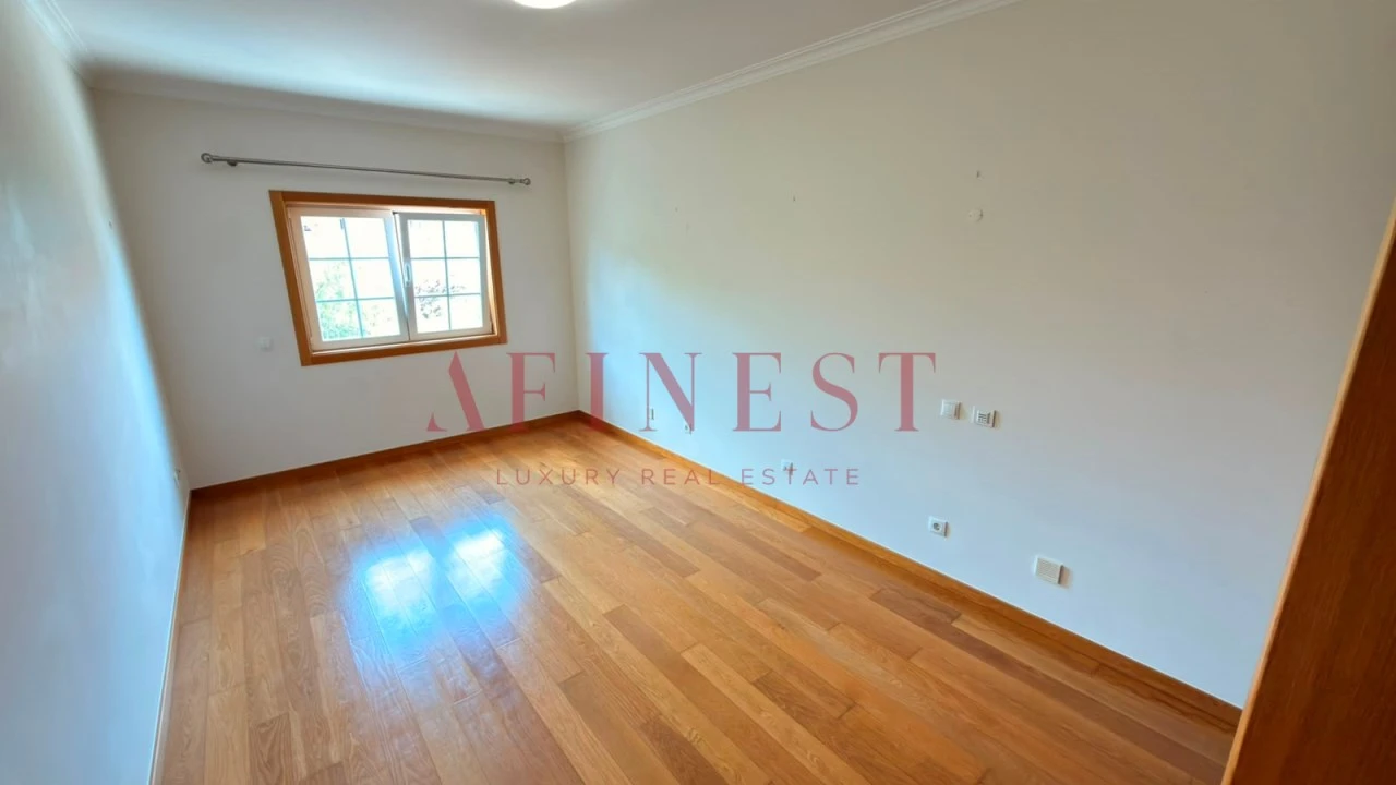 Apartamento T4 para Arrendamento em Santa Maria e São Miguel, São Martinho, São Pedro Penaferrim Foto 17