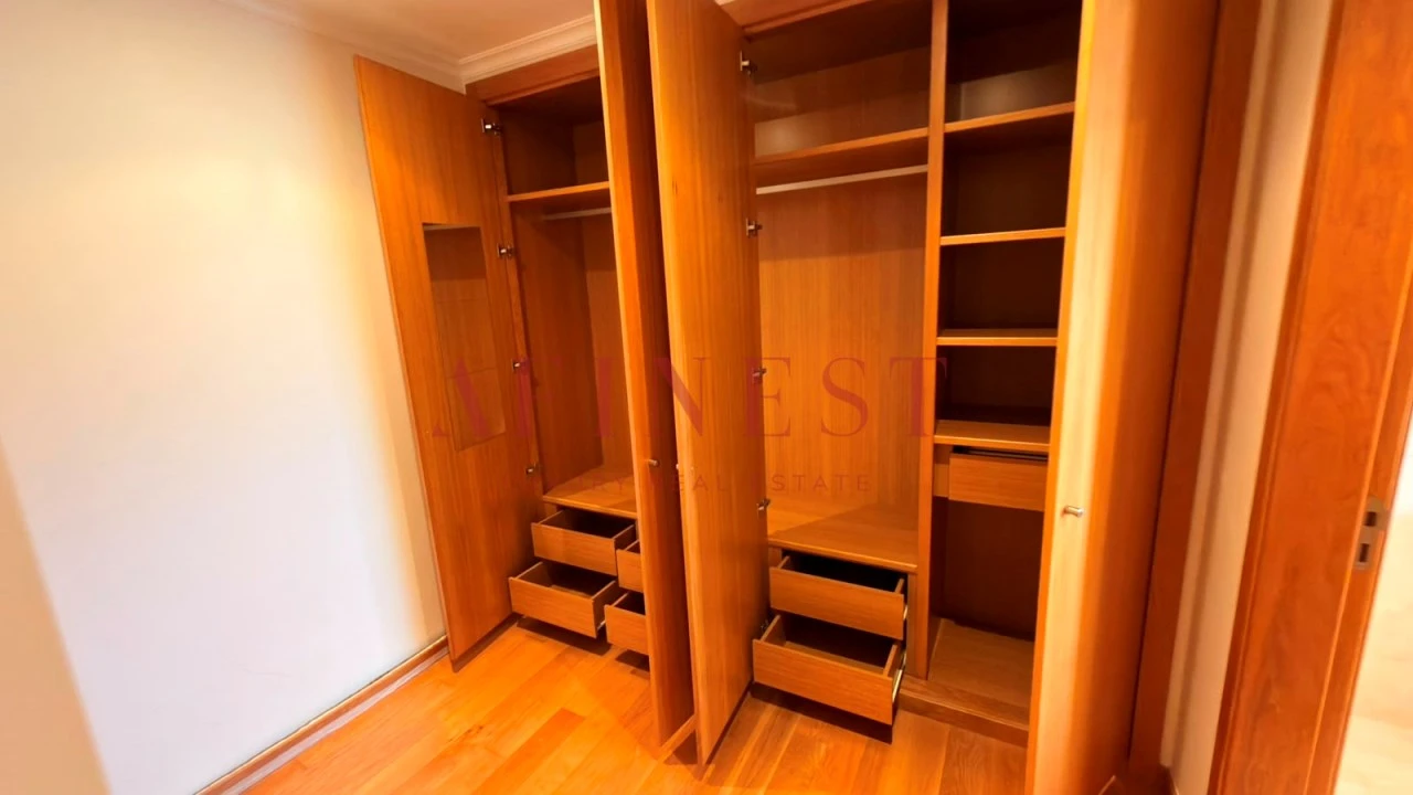 Apartamento T4 para Arrendamento em Santa Maria e São Miguel, São Martinho, São Pedro Penaferrim Foto 21