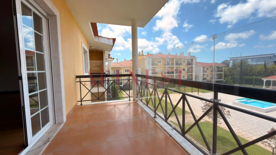 Apartamento T4 para Arrendamento em Santa Maria e São Miguel, São Martinho, São Pedro Penaferrim