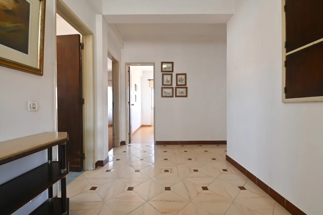 Apartamento T3 para Venda em Agualva e Mira-Sintra Foto 2