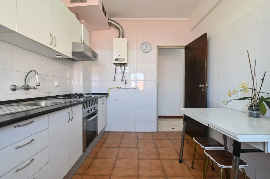 Apartamento T3 para Venda em Agualva e Mira-Sintra Foto 3