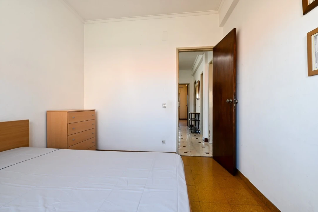 Apartamento T3 para Venda em Agualva e Mira-Sintra Foto 10
