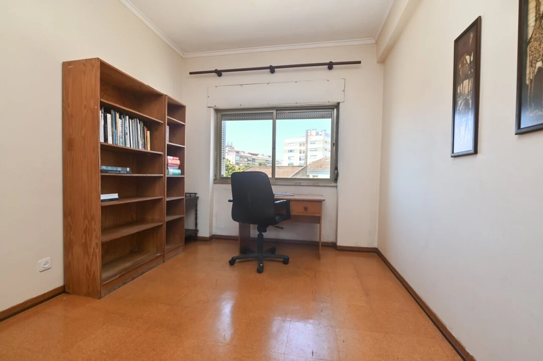Apartamento T3 para Venda em Agualva e Mira-Sintra Foto 11