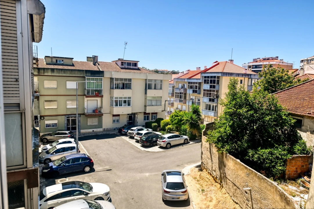 Apartamento T3 para Venda em Agualva e Mira-Sintra Foto 19