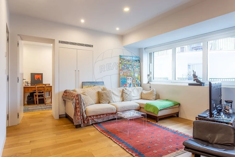 Apartamento T2 para Venda em Santo António Foto 6