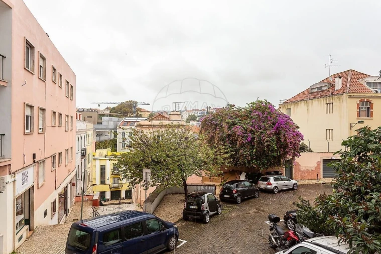 Apartamento T2 para Venda em Santo António Foto 21
