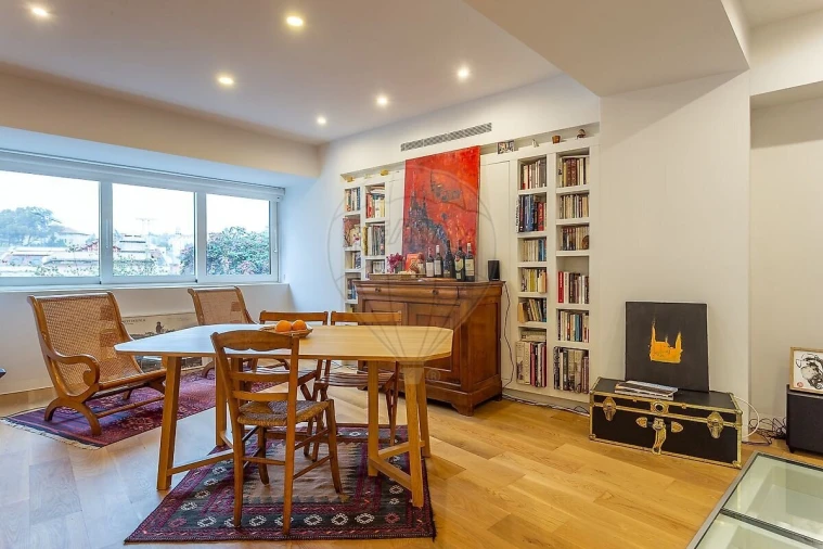 Apartamento T2 para Venda em Santo António Foto 3