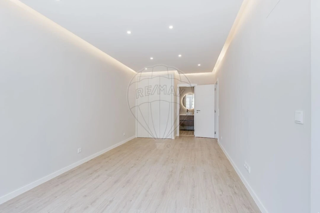 Apartamento T3 para Venda em Algés, Linda-A-Velha e Cruz Quebrada-Dafundo Foto 19