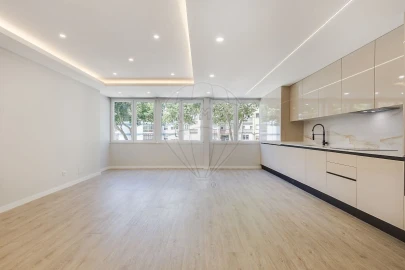 Apartamento T3 para Venda em Algés, Linda-A-Velha e Cruz Quebrada-Dafundo