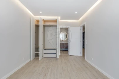 Apartamento T3 para Venda em Algés, Linda-A-Velha e Cruz Quebrada-Dafundo