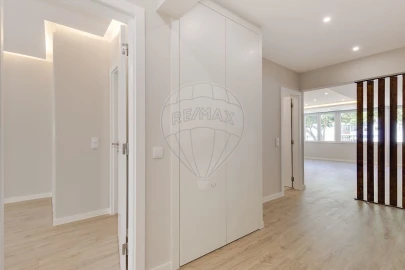 Apartamento T3 para Venda em Algés, Linda-A-Velha e Cruz Quebrada-Dafundo