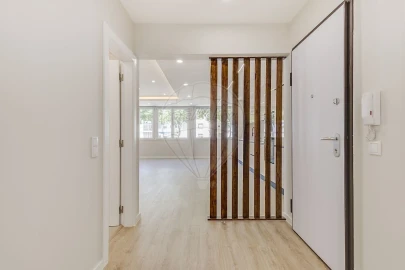 Apartamento T3 para Venda em Algés, Linda-A-Velha e Cruz Quebrada-Dafundo