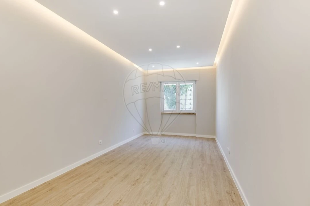Apartamento T3 para Venda em Algés, Linda-A-Velha e Cruz Quebrada-Dafundo Foto 29