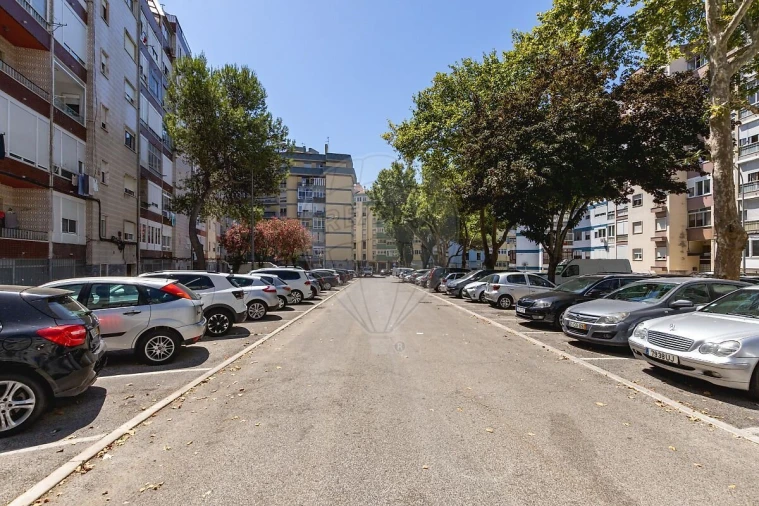 Apartamento T3 para Venda em Algés, Linda-A-Velha e Cruz Quebrada-Dafundo Foto 35