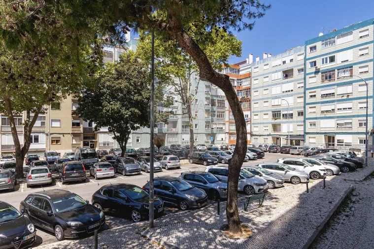 Apartamento T3 para Venda em Algés, Linda-A-Velha e Cruz Quebrada-Dafundo Foto 7