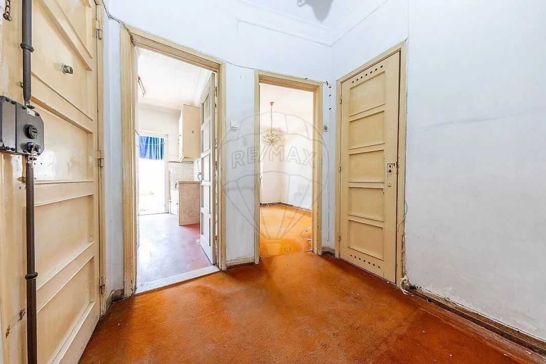 Apartamento T2 para Venda em Campo de Ourique Foto 5