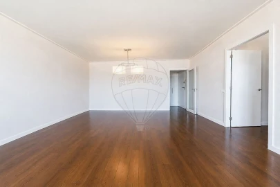Apartamento T2 para Venda em Olivais