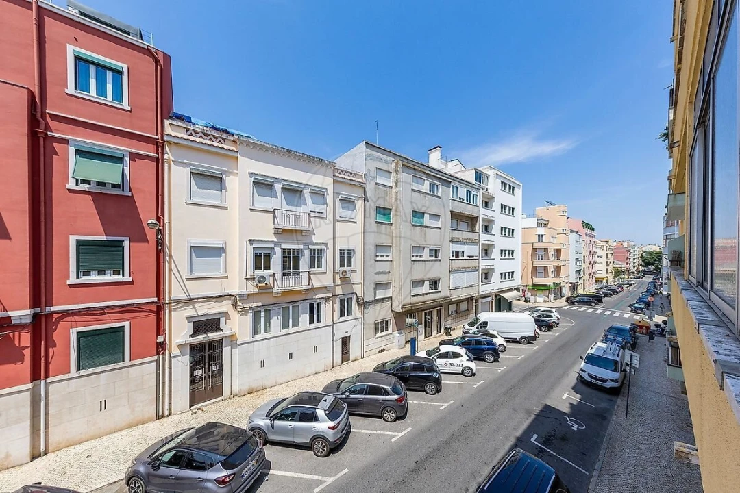Apartamento T2 para Venda em Campo de Ourique Foto 11