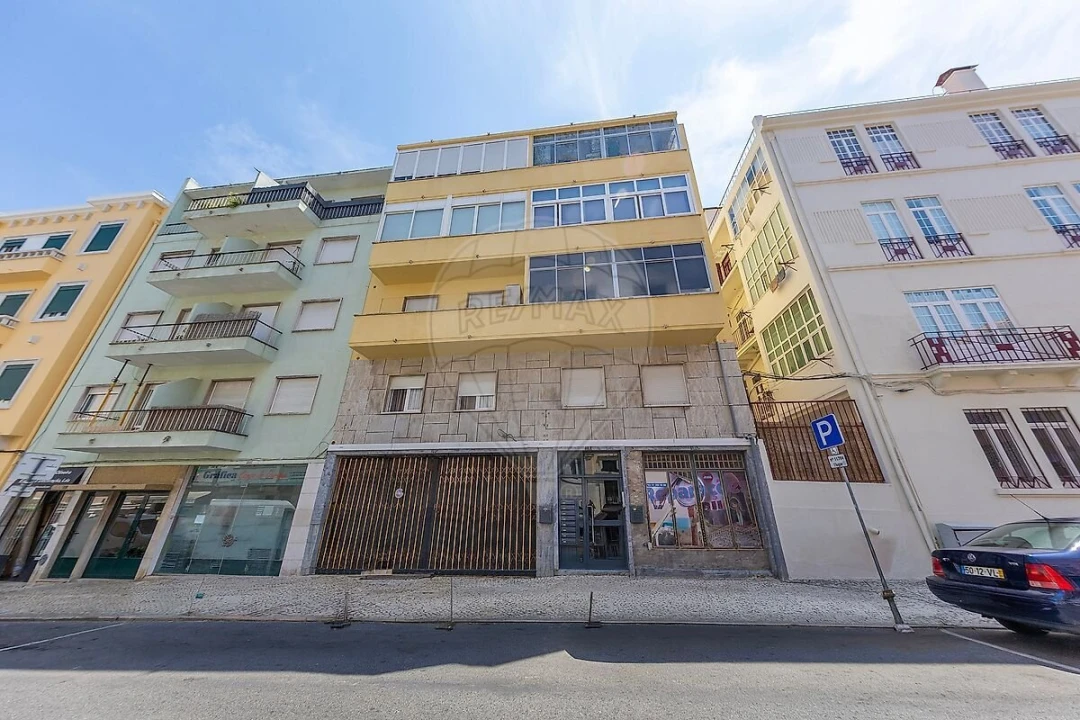 Apartamento T2 para Venda em Campo de Ourique Foto 10