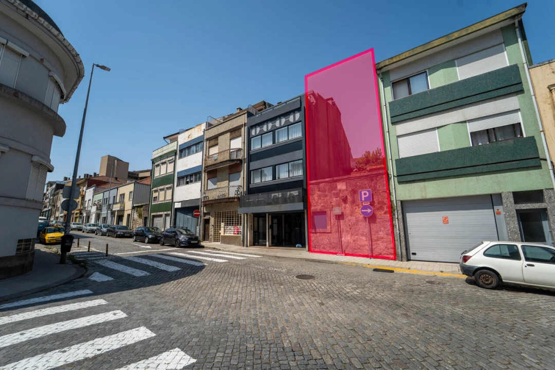 Terreno para Venda em Paranhos Foto 2