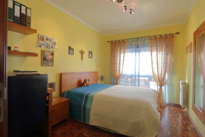 Apartamento T3 para Venda em Nossa Senhora do Pópulo, Coto e São Gregório