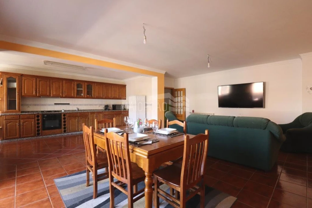 Apartamento T3 para Venda em Sé, Santa Maria e Meixedo Foto 2