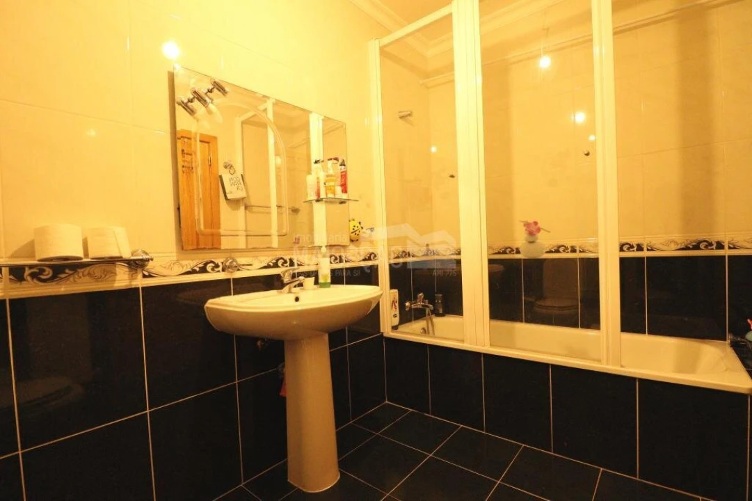 Apartamento T3 para Venda em Sé, Santa Maria e Meixedo Foto 15