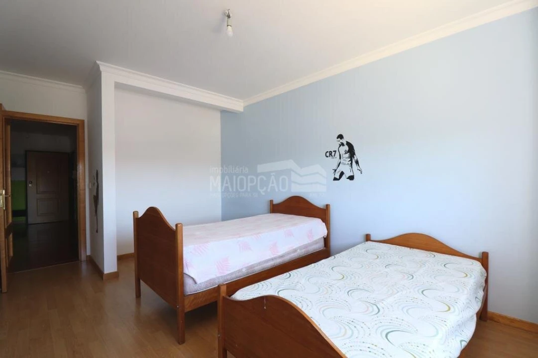 Apartamento T3 para Venda em Sé, Santa Maria e Meixedo Foto 16