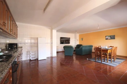 Apartamento T3 para Venda em Sé, Santa Maria e Meixedo