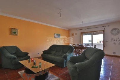 Apartamento T3 para Venda em Sé, Santa Maria e Meixedo