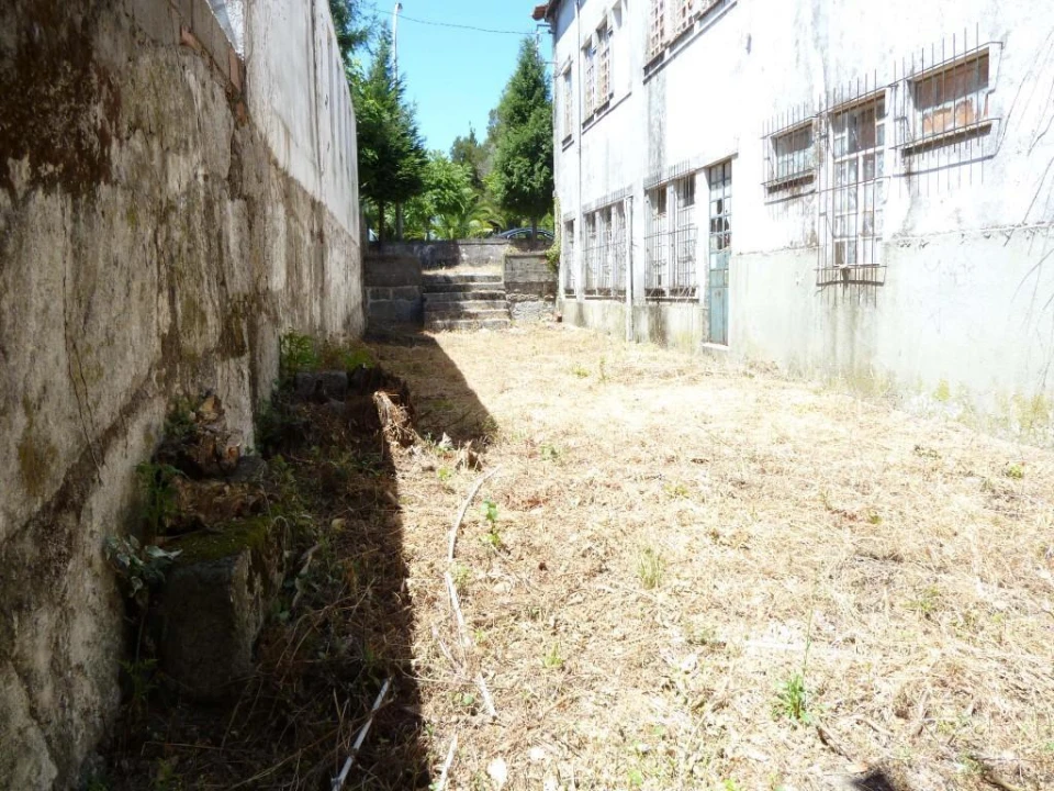 Prédio para Venda em Nelas Foto 5