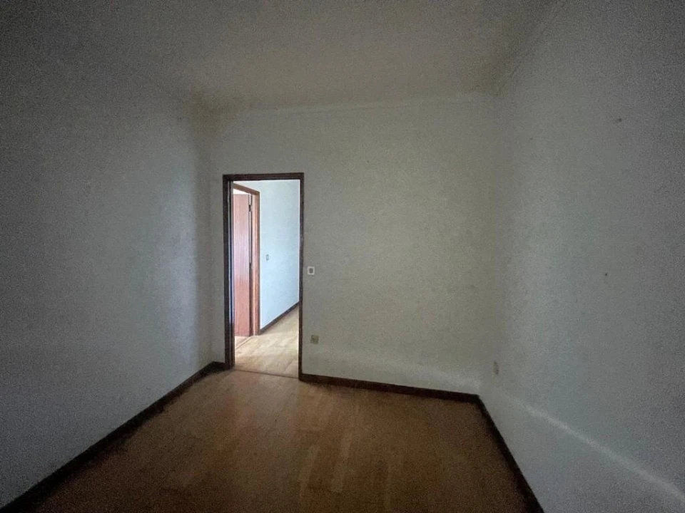 Moradia T5 para Venda em Telões Foto 14