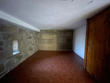 Moradia T5 para Venda em Telões