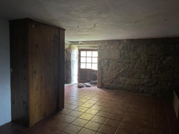 Moradia T5 para Venda em Telões