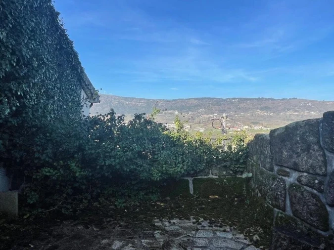 Moradia T5 para Venda em Telões Foto 5