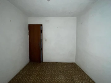 Moradia T0 para Venda em Nogueira e Ermida