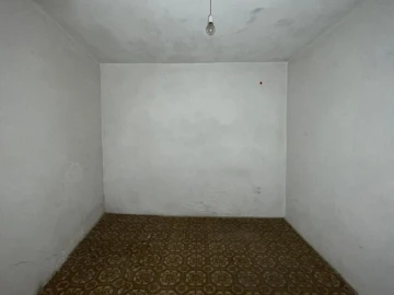 Moradia T0 para Venda em Nogueira e Ermida