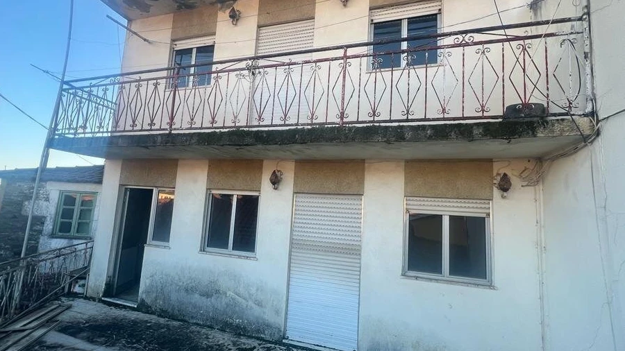 Moradia T0 para Venda em Nogueira e Ermida