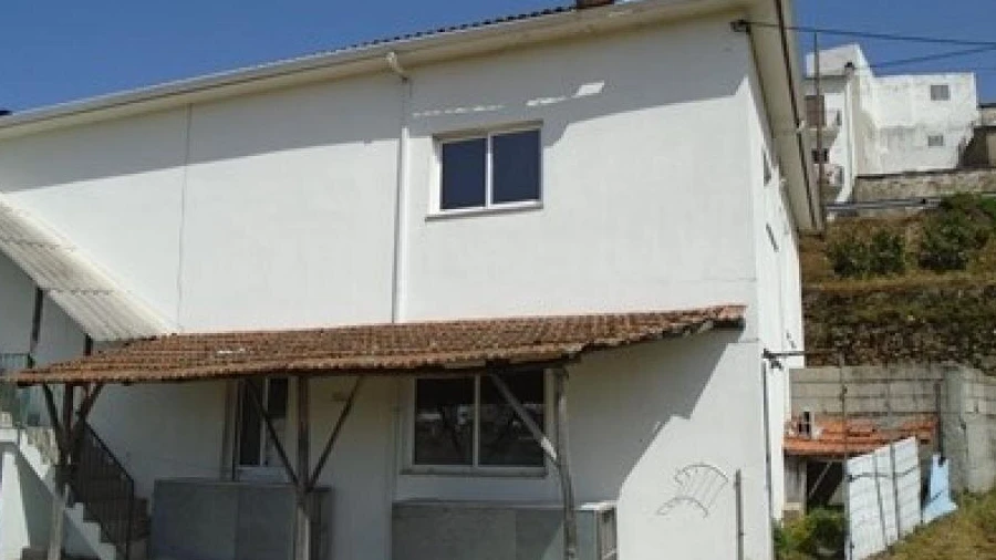 Loja para Venda em Sanfins do Douro