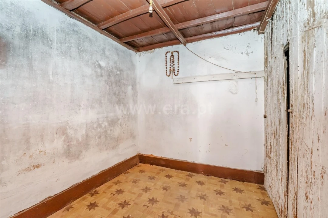 Moradia T2 para Venda em Ferro Foto 17