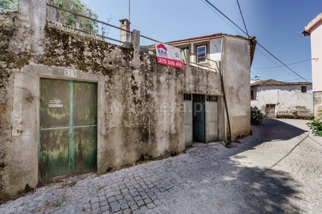 Moradia T2 para Venda em Ferro Foto 3