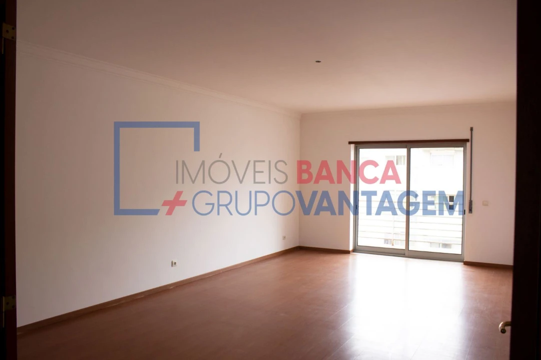 Apartamento T3 para Venda em Alto do Seixalinho, Santo André e Verderena Foto 2