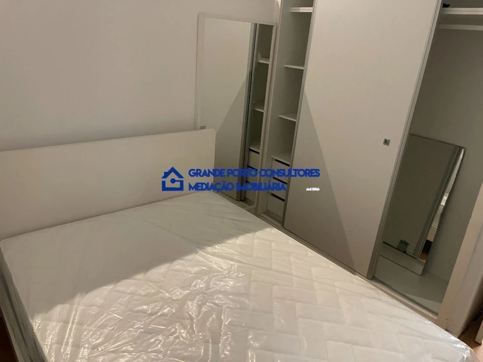 Apartamento T1 para Arrendamento em Cedofeita, Santo Ildefonso, Sé, Miragaia, São Nicolau e Vitória Foto 1