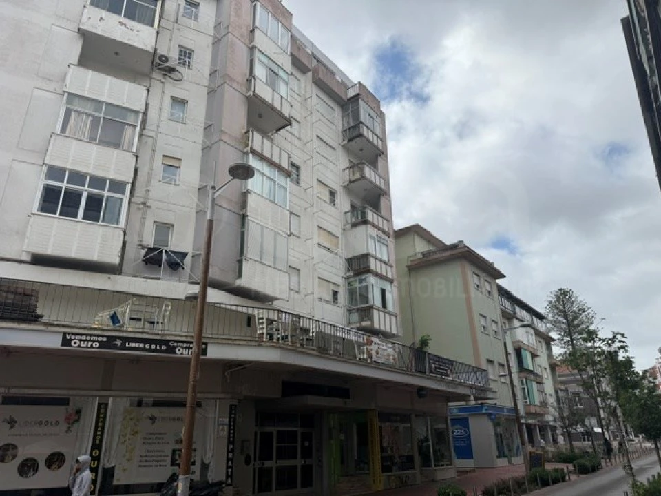 Apartamento T1 para Venda em Venteira Foto 10