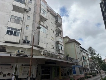 Apartamento T1 para Venda em Venteira