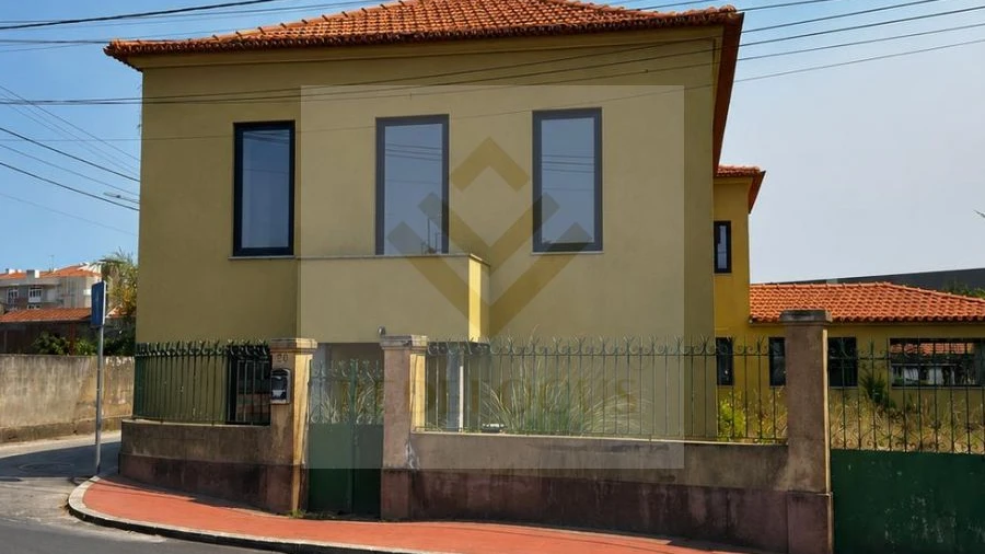Moradia T8 para Venda em Avanca