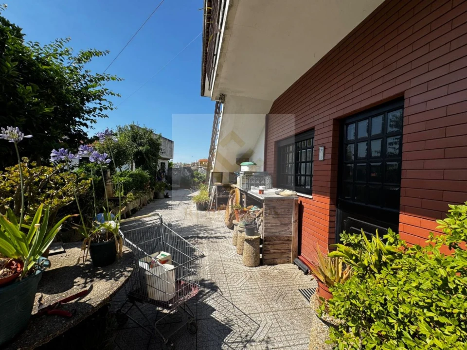 Moradia T3 para Venda em O. Azeméis, Riba-Ul, Ul, Macinhata Seixa, Madail Foto 22