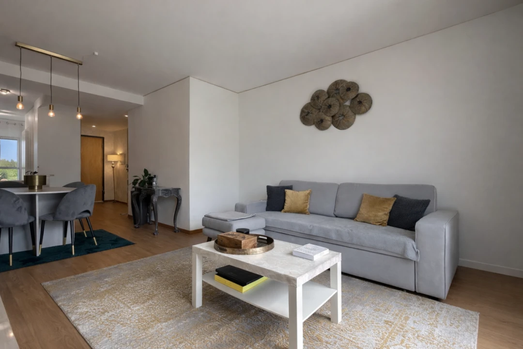 Apartamento T2 para Venda em Vilar de Andorinho Foto 16