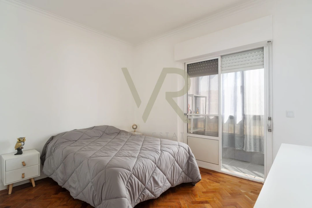Apartamento T2 para Venda em Águas Livres Foto 3