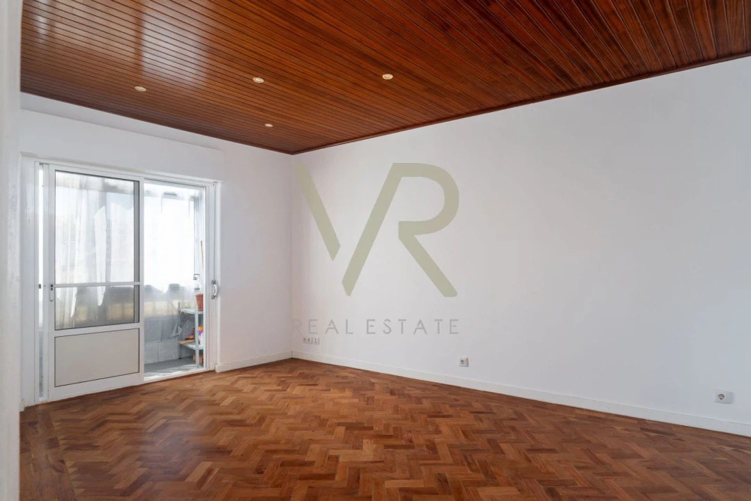 Apartamento T2 para Venda em Águas Livres Foto 11